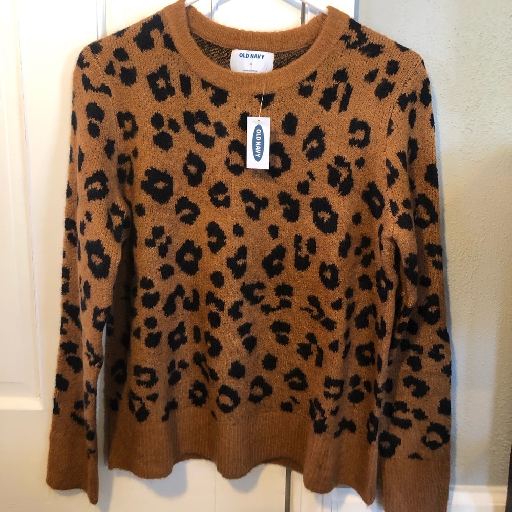 Cheetah print soft Old Navy sweater NWT